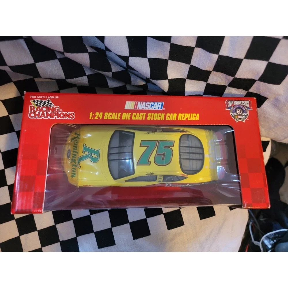 Racing Champions Rick Mast #75 Remington 1:24 NASCAR Diecast NIB